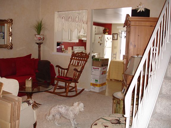 Living room to Kitchen