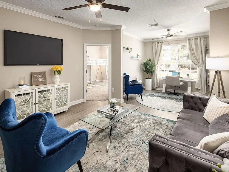 The Grand Reserve at Park Isle Apartments — Photo 21