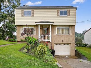 1714 Pine Run Rd, West Mifflin, PA 15122