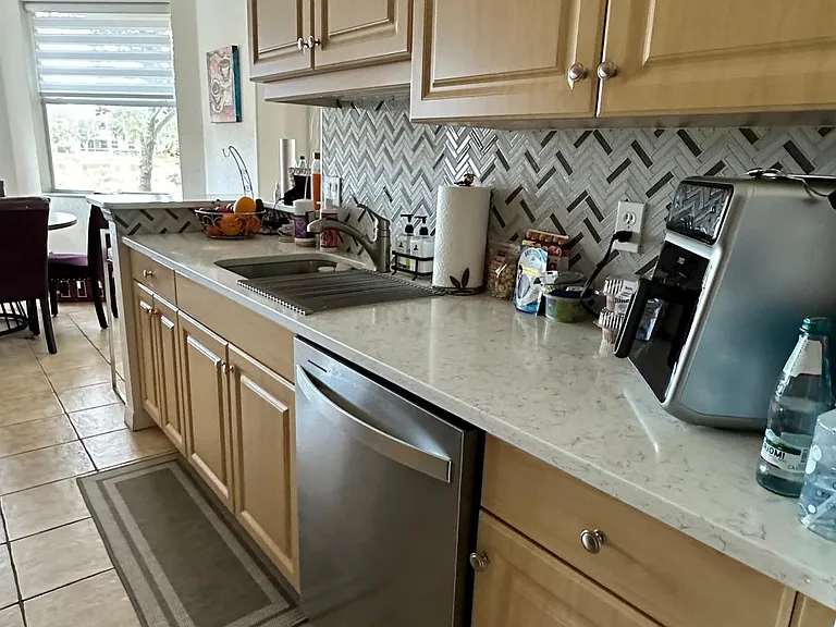 4210 Vicenza Dr #B — Photo 7