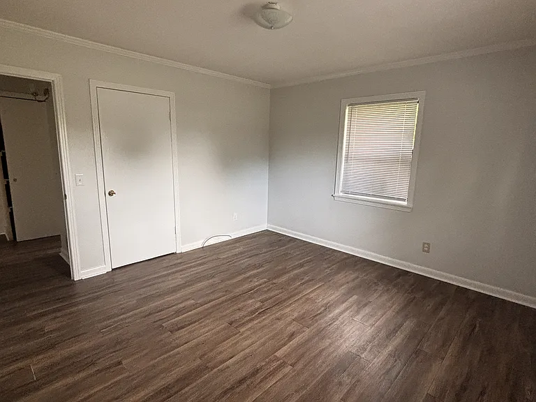 210 N Edgewood Dr — Photo 11