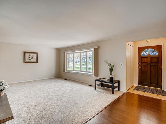 4th image of 1500 Hartmann Dr