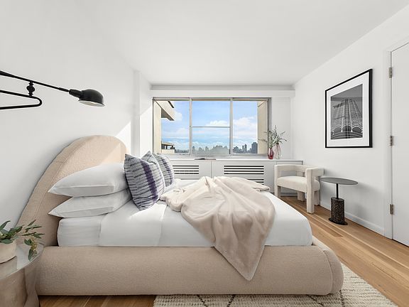 3rd image of 721 Columbus Ave #16H