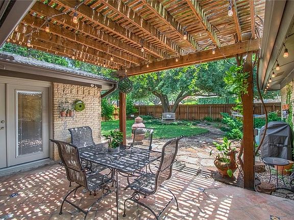 5th image of 601 Opal Ln
