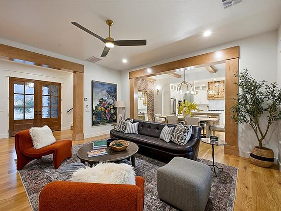 5th image of 1012 Trisha Ln