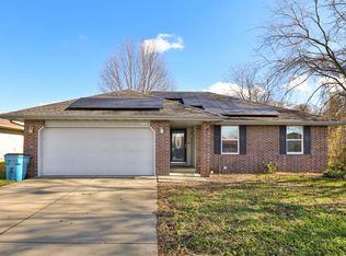 864 S Eastland Avenue, Springfield, MO 65802