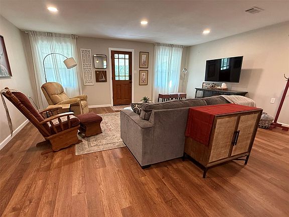 5th image of 10201 Womack Dr