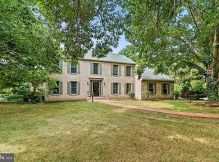 4484 Lynn Forest Dr, Gainesville, VA 20155