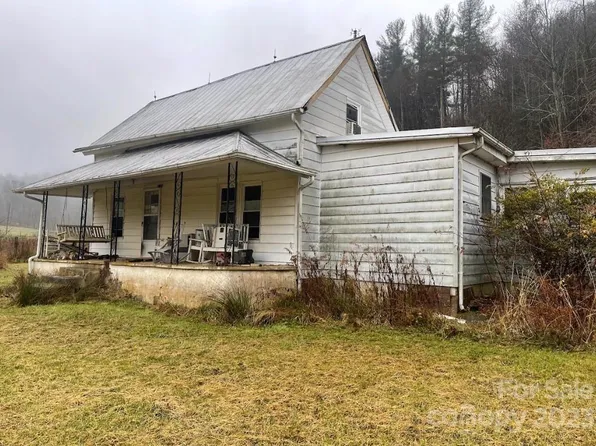 217 Brady Rd, Laurel Springs, NC 28644