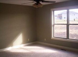 4900 NW Linwood Dr, Topeka, KS 66618