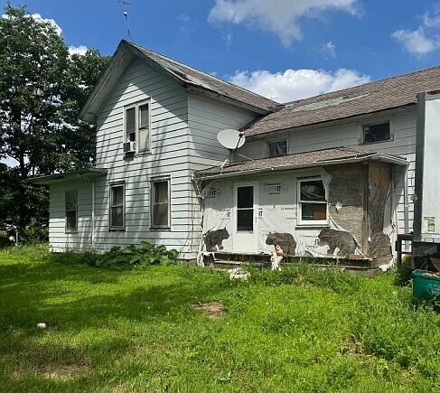 2nd image of 14934 Somonauk Rd