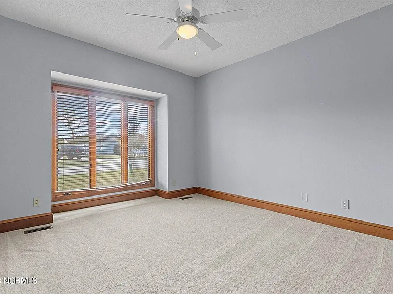 867 Castleberry Ct — Photo 19