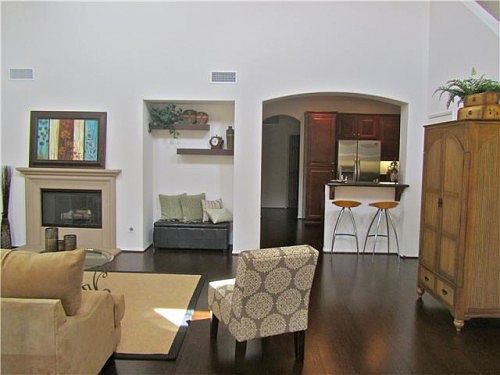 4th image of 2025 Silverado St
