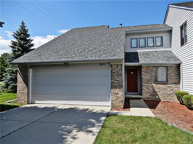 2nd image of 5411 Country Club Ln