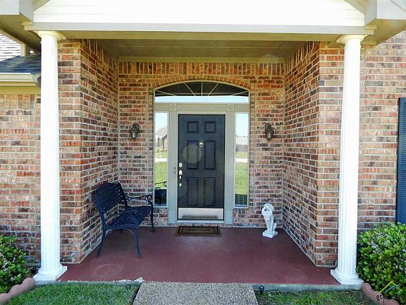 3rd image of 22552 Silver Maple Dr