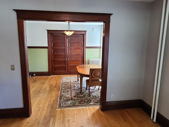 5th image of 109 Maria Ave #1