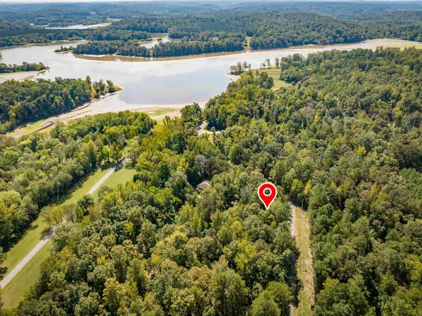 127 Iron Horse Trl, Parsons, TN 38363