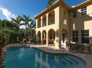 939 Mill Creek Dr, Palm Beach Gardens, FL 33410