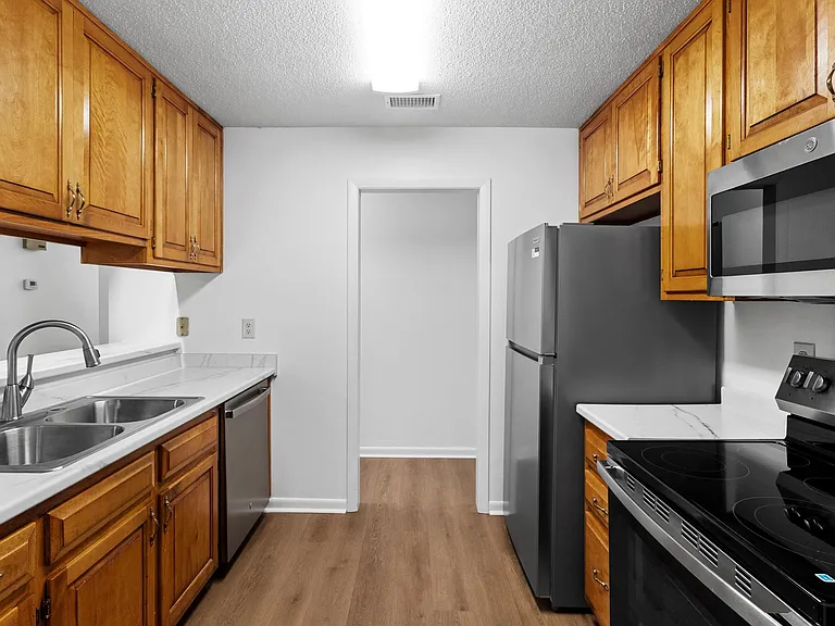 3108 Briarwood Dr — Photo 16