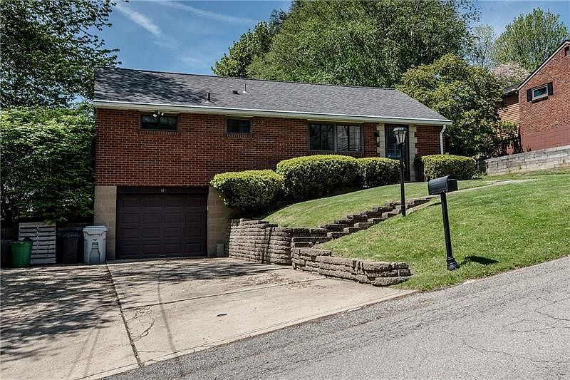 1st image of 119 Elmwood Dr