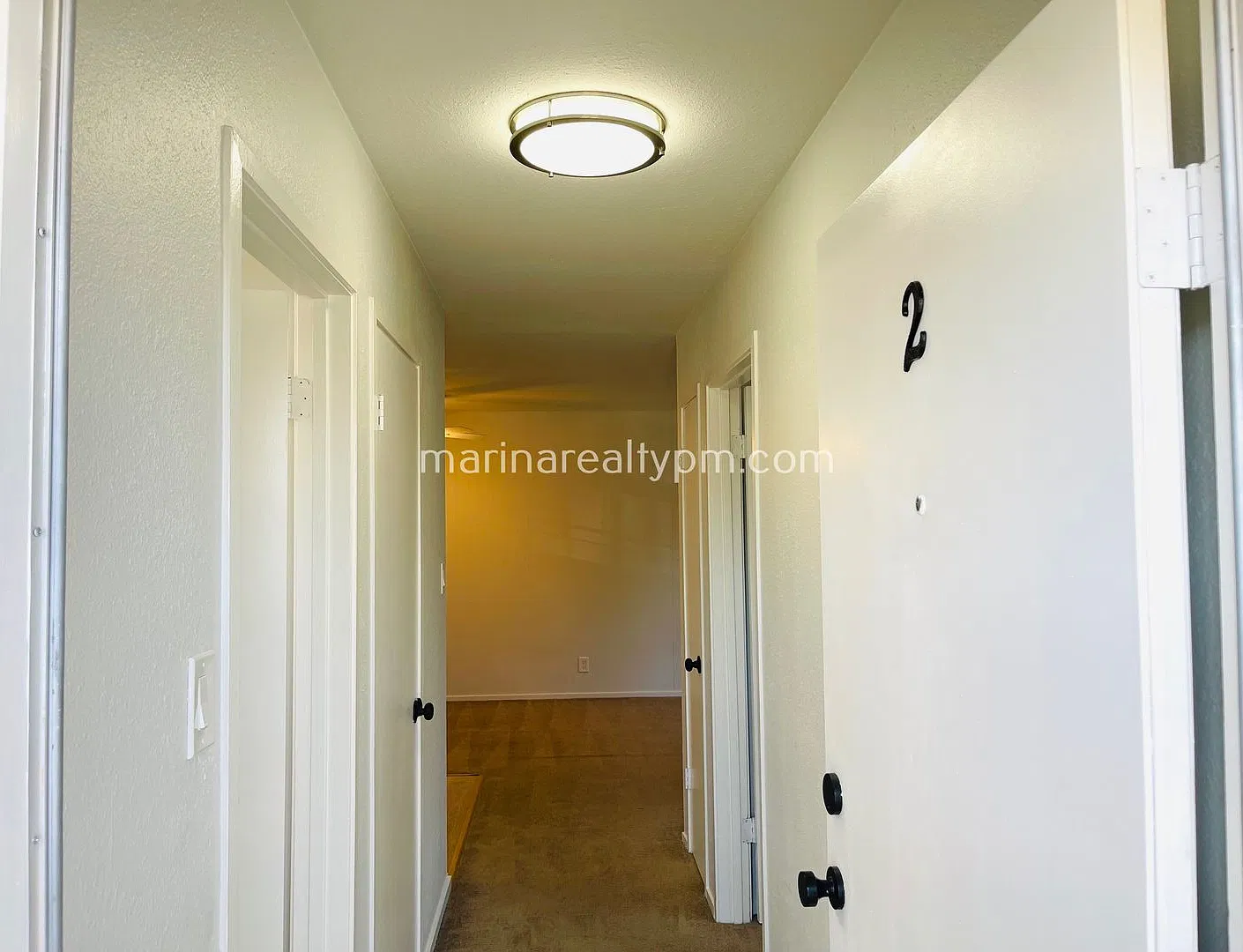 45 Wilson Ave Apts — Photo 2