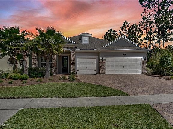 2nd image of 535 Medio Dr