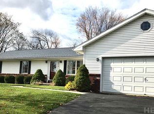 2518 Springmill Rd, Findlay, OH 45840