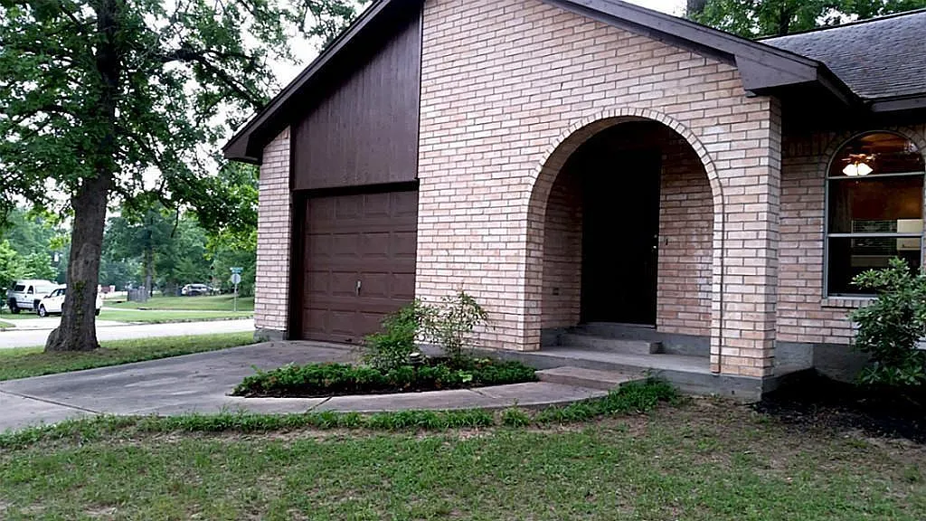 2 bed, 2.0 bath, 1038 sqft, $1,350 — Photo 4