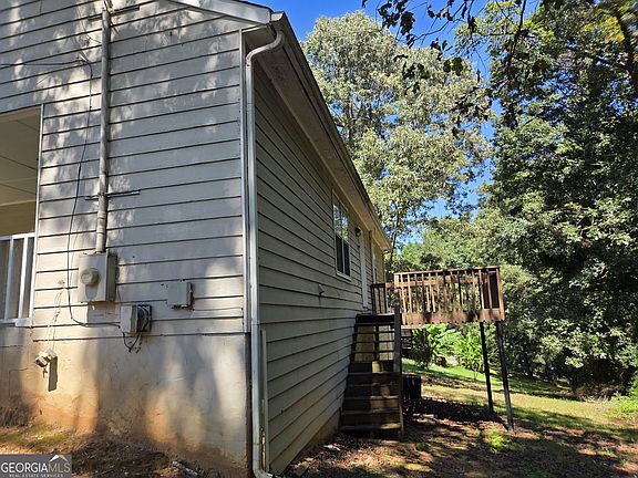 3rd image of 217 Brooks Ln