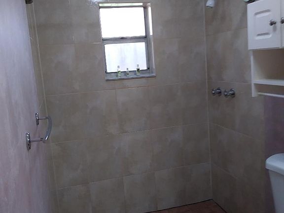 5th image of 5770 NW 191st Ter