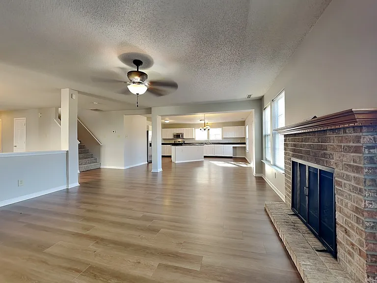 9818 Blue Ridge Way — Photo 6