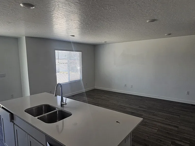 278 N Tack Ln — Photo 12