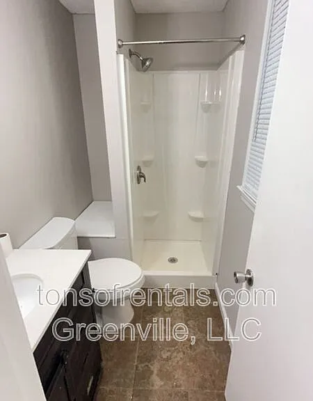 105 Chuckwood Dr — Photo 9