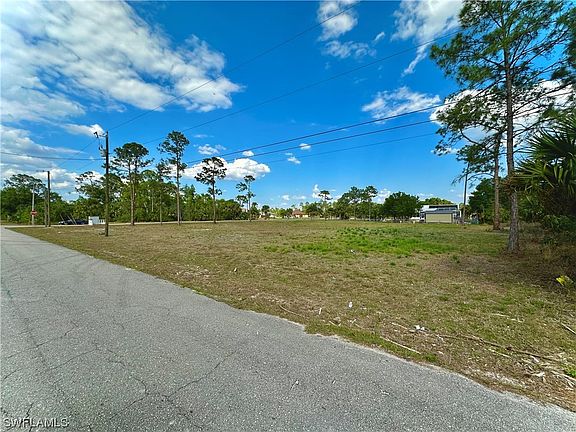 4th image of 420 Poinsettia Ave