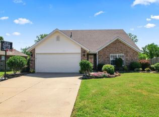 340 McKissic Spring Rd, Centerton, AR 72719