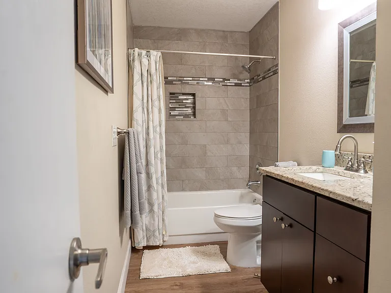 5008 E Liberty St — Photo 21