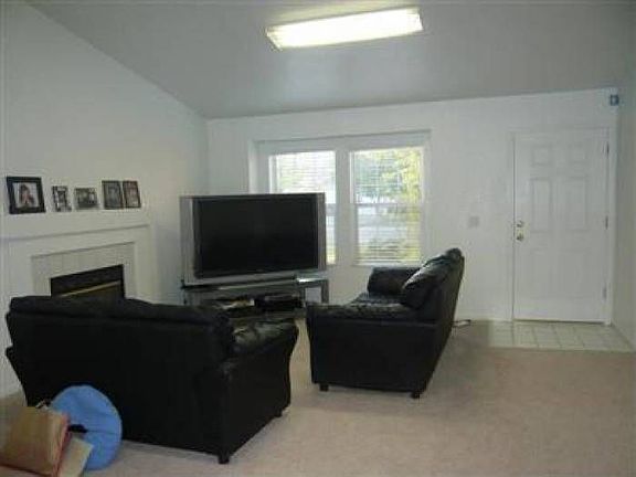 3rd image of 8299 Arroyo Vista Dr