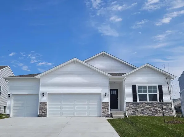309 Dawson Dr, West Branch, IA 52358