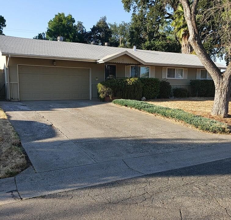 2nd image of 8877 Anona Way