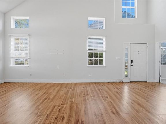 3rd image of 2003 Augusta Ct