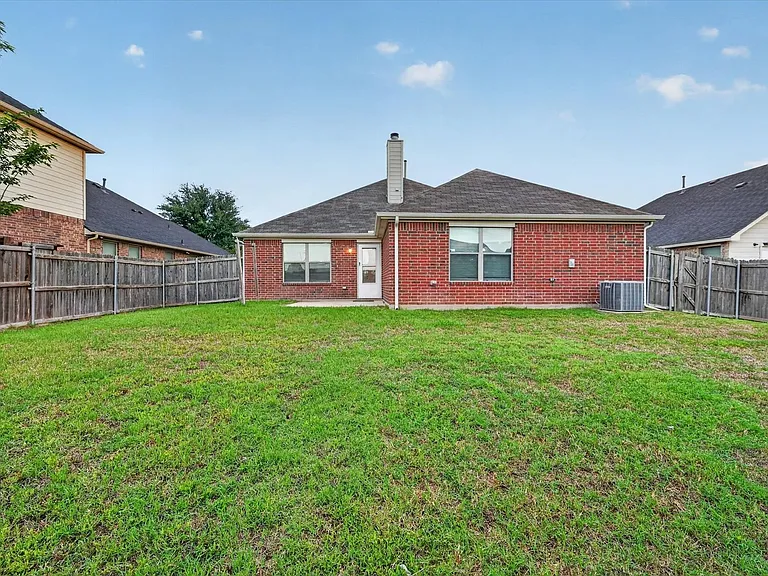 8204 Tierra Del Sol Rd — Photo 17