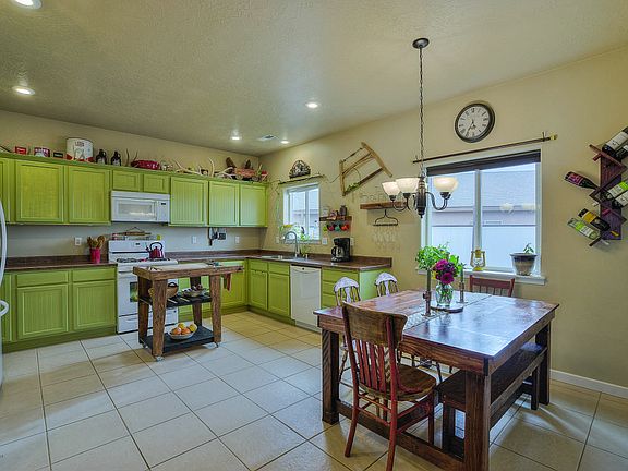 4th image of 1201 Otono Cir