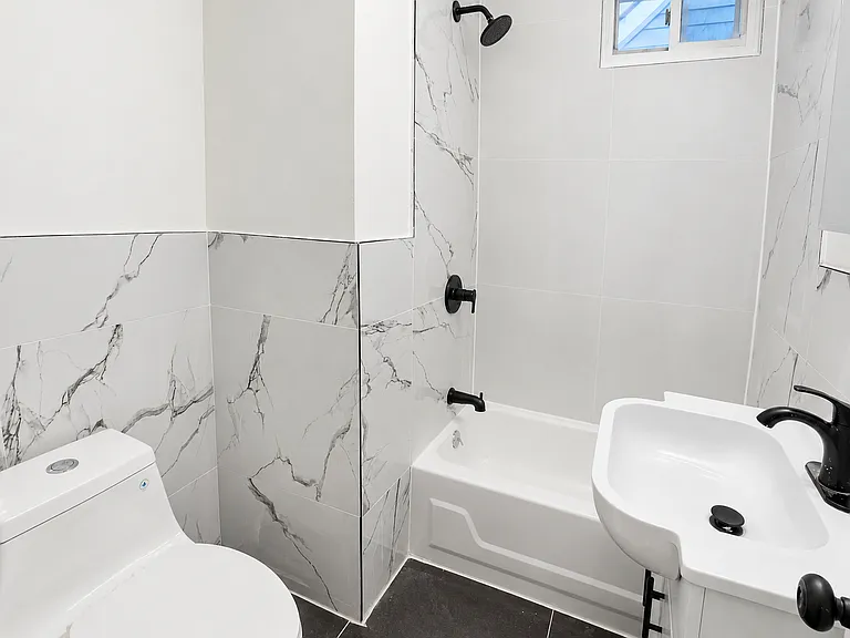 209 Columbia Ave #2B — Photo 15