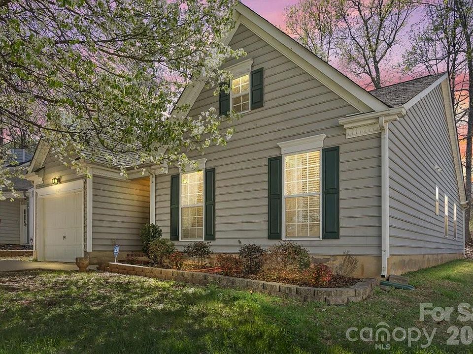 1st image of 8636 Warwick Crest Ln