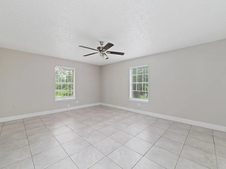 Newly Renovated Apartment In Houston — Photo 14
