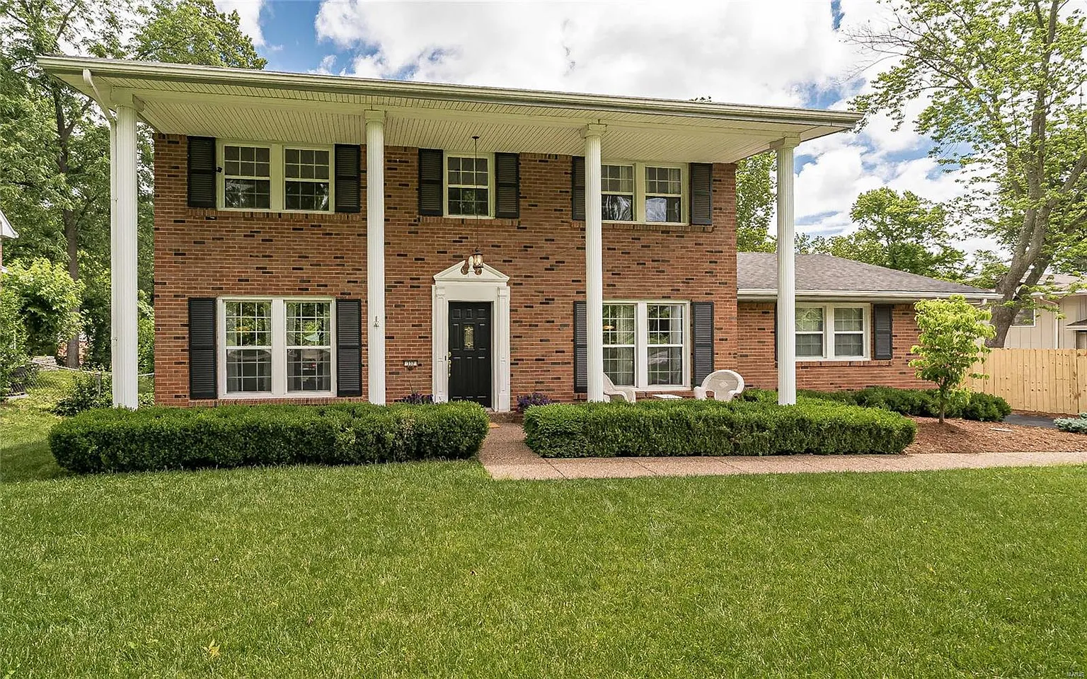 337 Cherry Hill Dr photo 1