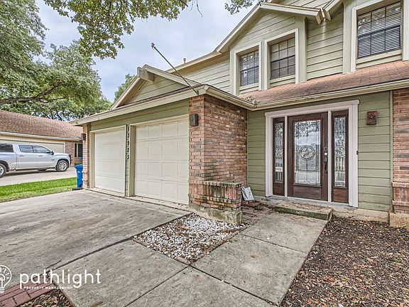 2nd image of 13923 Crooked Hollow Dr