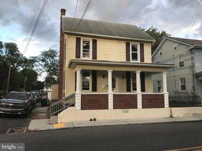 100 Dock St, Middletown, PA, 17057