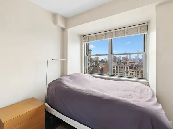 10 West 15th Street image 7 of 7