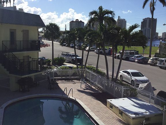2nd image of 512 Bayshore Dr APT 206